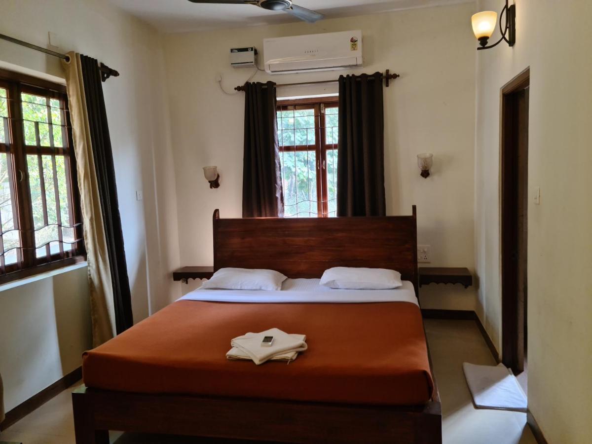 Coastal Suites Apart-Hotel Colva Buitenkant foto