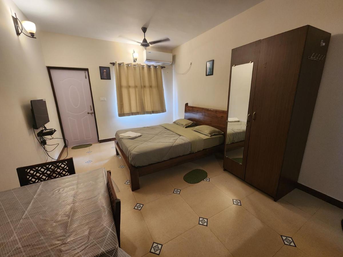 Coastal Suites Apart-Hotel Colva Buitenkant foto