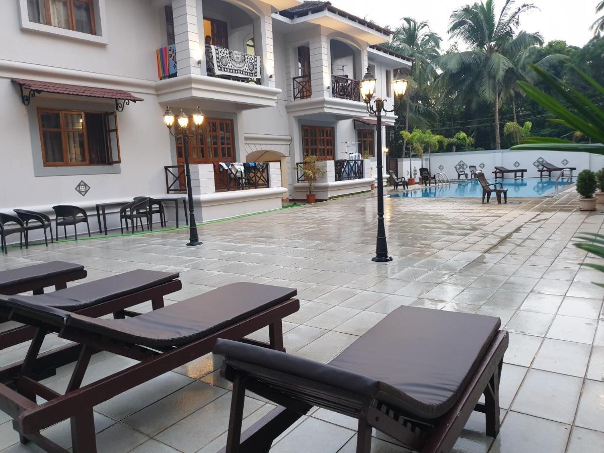 Coastal Suites Apart-Hotel Colva Buitenkant foto